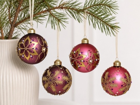 8cm dark pink glass bauble with a gold snowflake and pearls (071579)