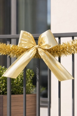 Kokarda zewnętrzna plastikowa złota (6) 15*12*20 cm - NA ZAMÓWIENIE