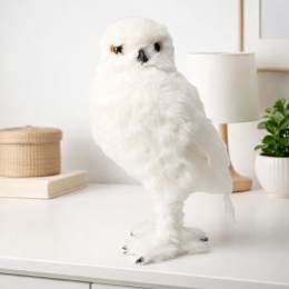 Sowa stojąca 24cm biała z piór mała prawa (510888)
