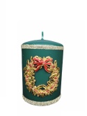Green pillar candle 70x100 with wreath (BT0003-W-20; 163493)