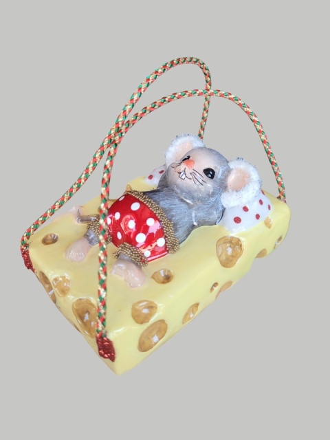 Bauble Mold: Mouse lying on cheese (197)A