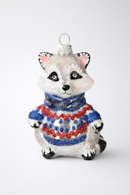Shaped ornament: Raccoon in a winter sweater (107) SZ