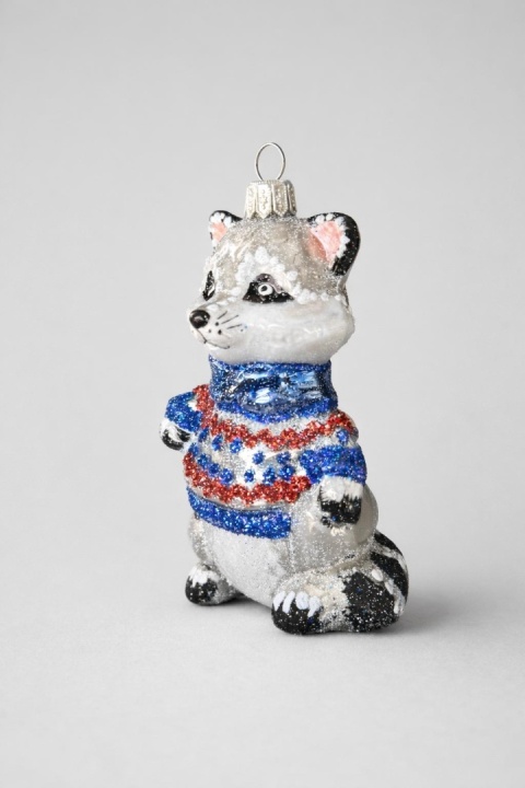 Shaped ornament: Raccoon in a winter sweater (107) SZ
