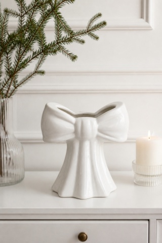 Large white glazed ceramic "bow" vase (91938)