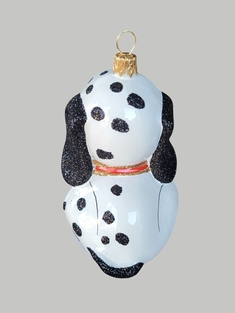 Form bauble: White dog with a patch (203) D