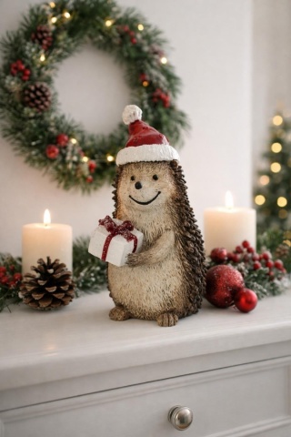 Ceramic hedgehog 13cm with a gift (157237)-10%