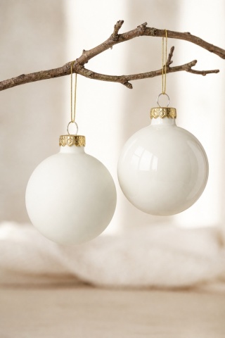 Set of 4 glass baubles, 10 cm diameter, white (opal/matte mix) (145766)