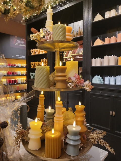 Świeca "finezyjna" jasny róż LED (486874)