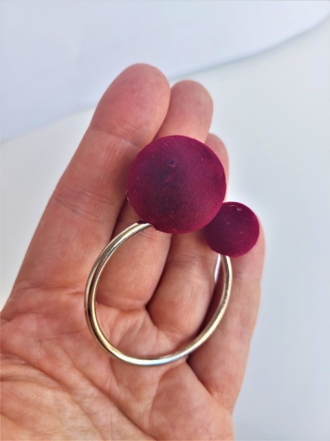 Kpl 3 obrączki złote na serwetkę, flokowane kulki 3kol. (RH9160-19GRB) h:6*4cm-50%