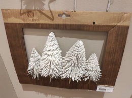 Kpl. 4 choinek zielonych ośnieżonych na klipsie w ramce (680900) h:27*8cm