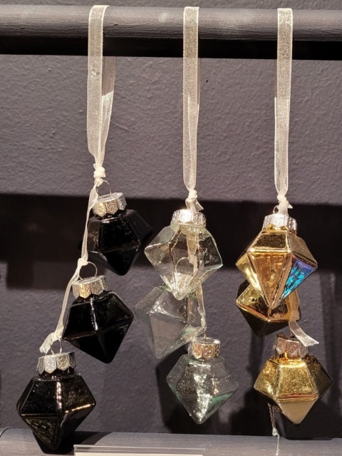 Zawieszka szklana 3 diamenty (062089) 3kolory-20%