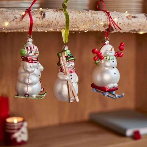 Glass bauble snowman with skis (121472)